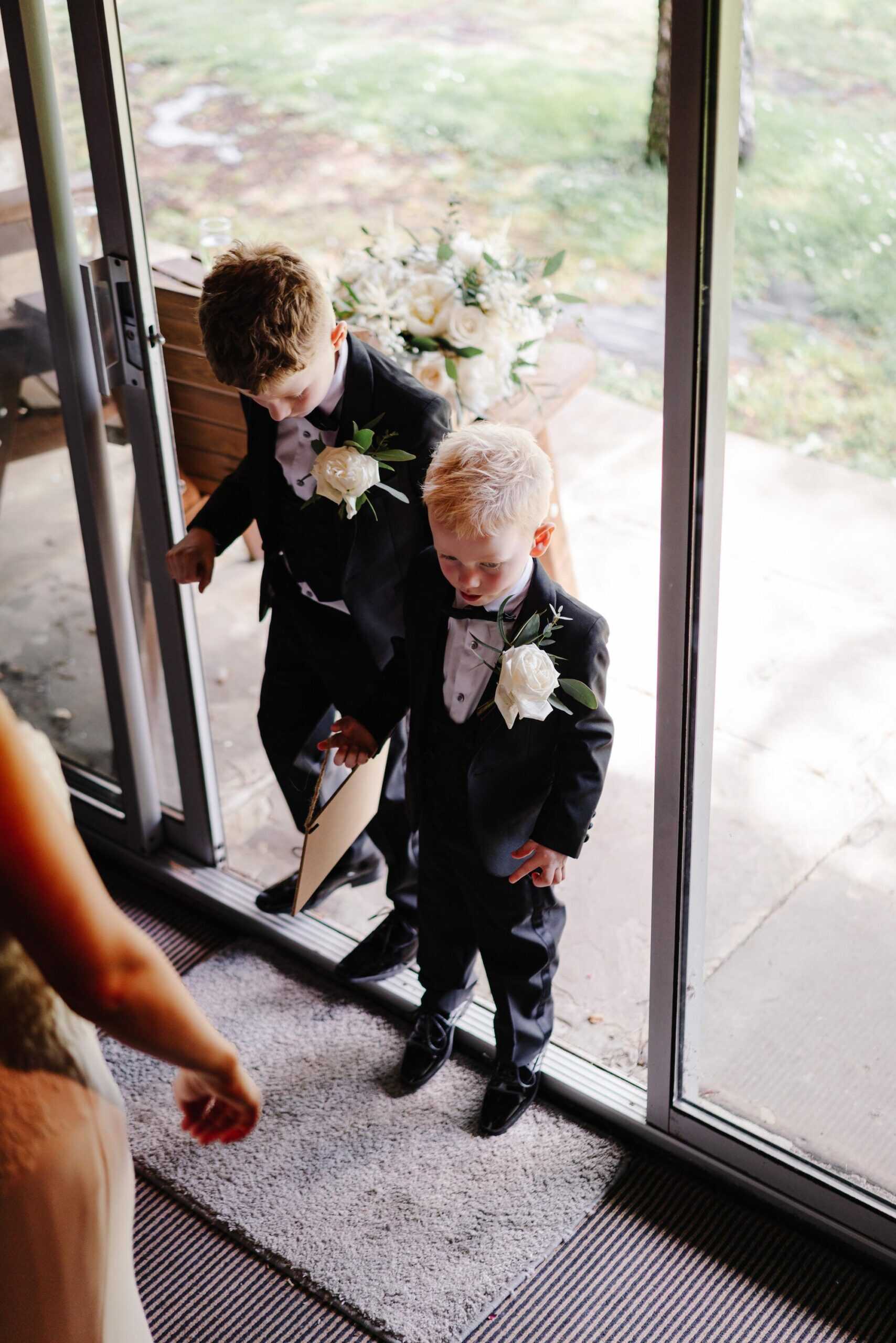 featured-image-1784156583 featured-image-1784156583 - DAVE SPINK WEDDING PHOTOGRAPHY AND FILMS