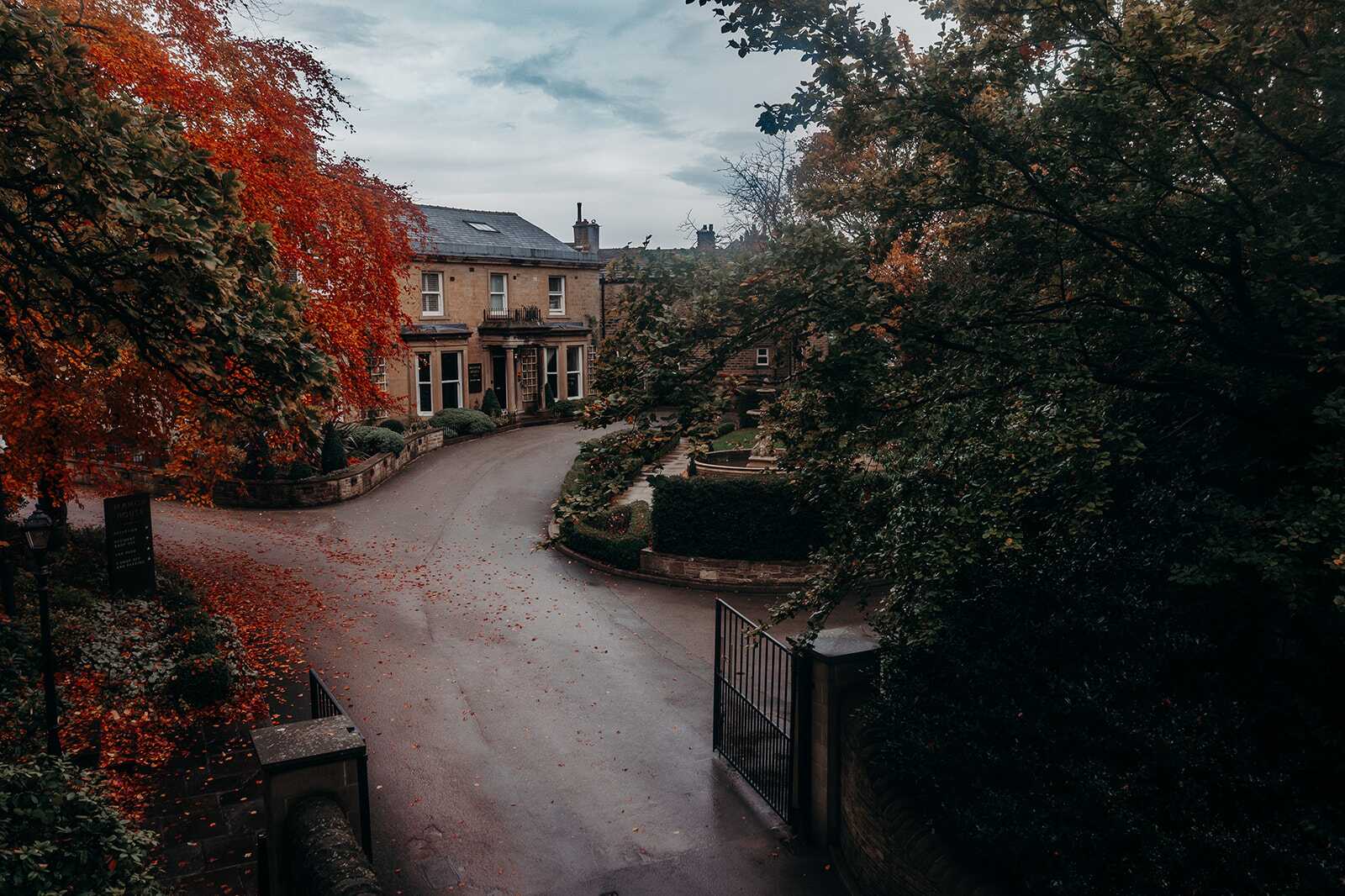 Manor House Lindley